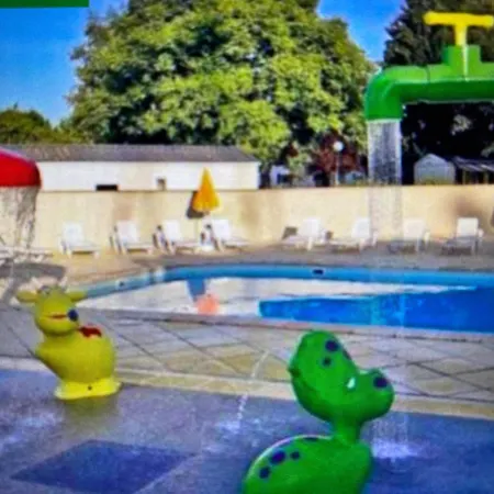 Mobil Clim 6 Personnes 3 Le Ried 3 Etoiles Proche Europa Park アパート